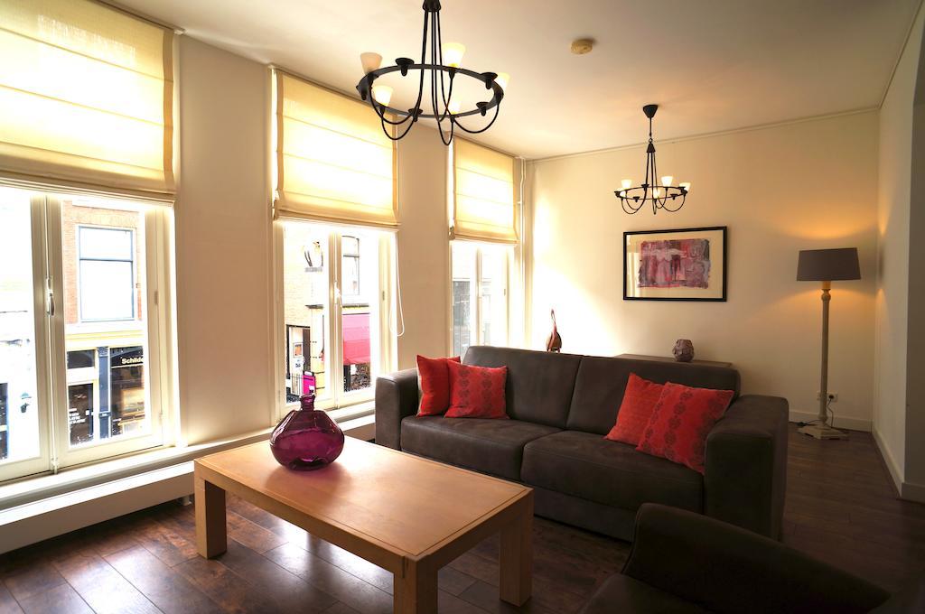Stayci Serviced Apartments Noordeinde Haag Rum bild