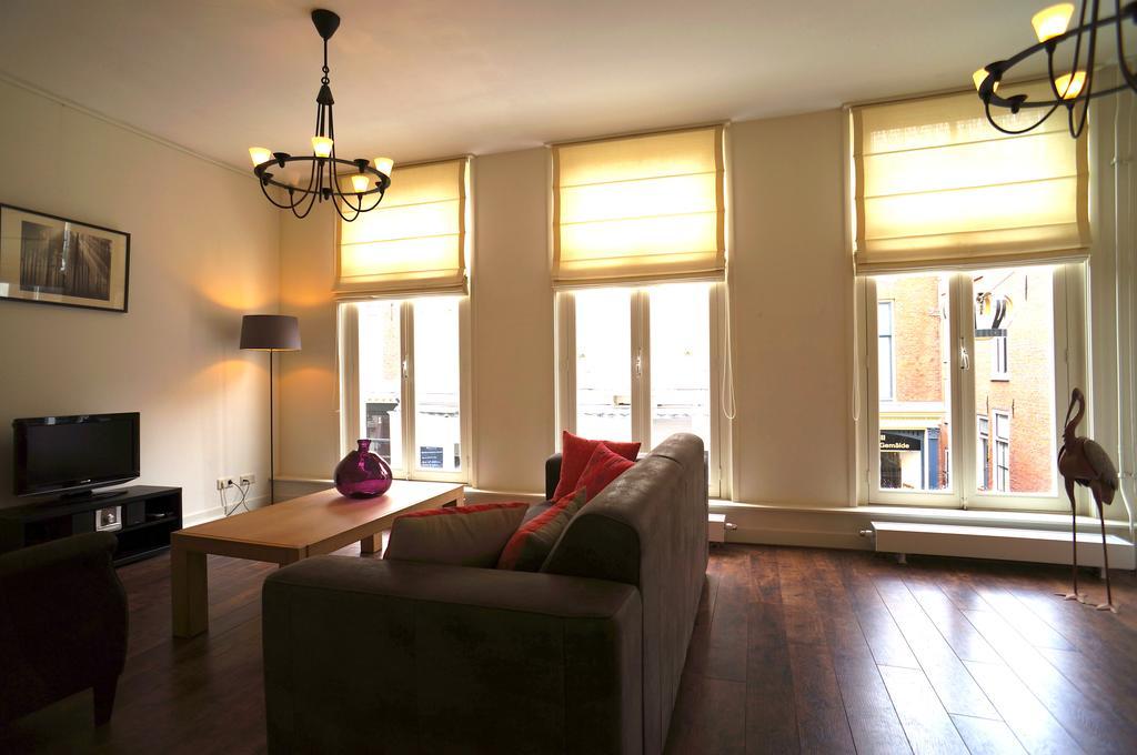 Stayci Serviced Apartments Noordeinde Haag Rum bild