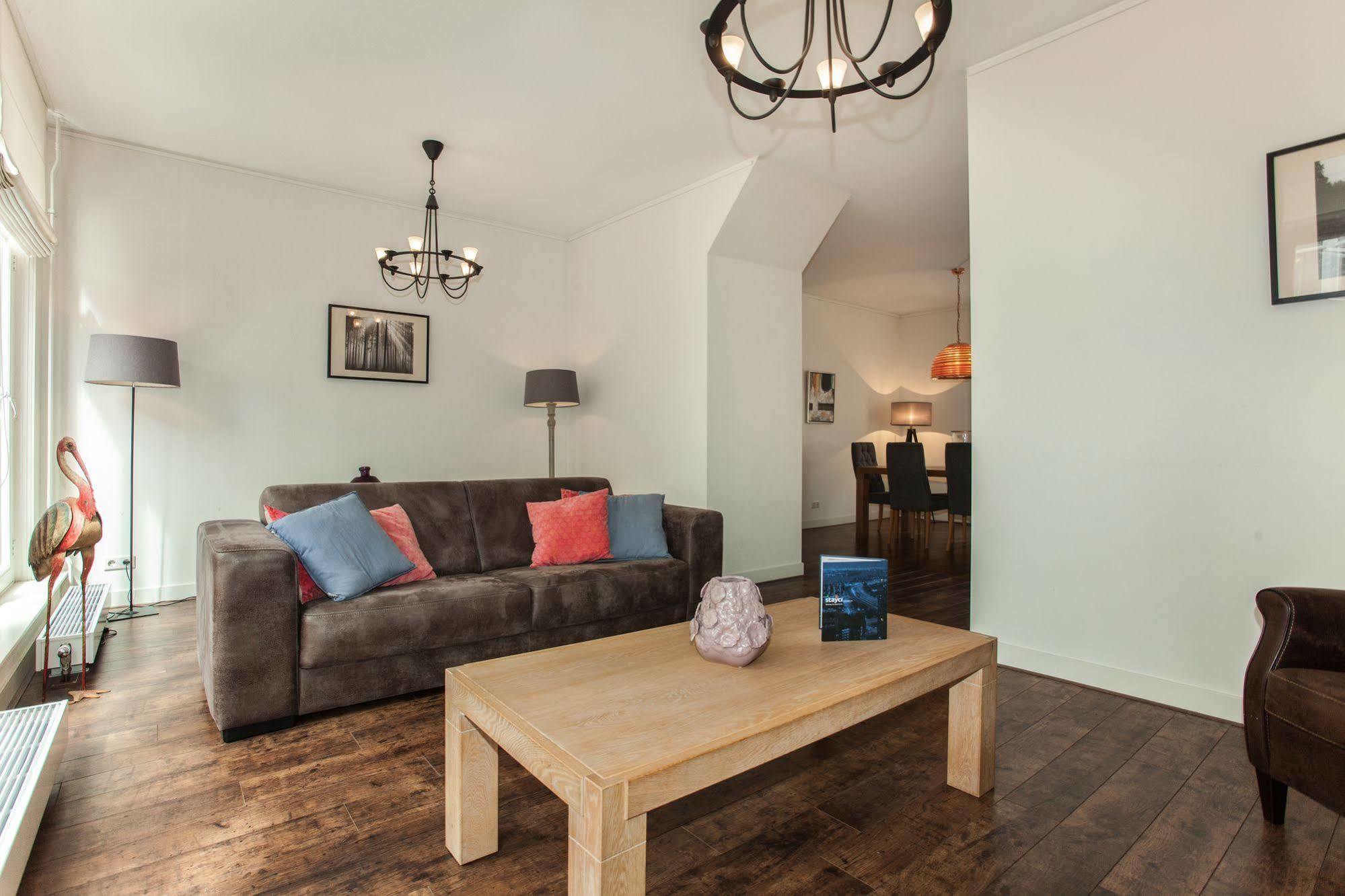 Stayci Serviced Apartments Noordeinde Haag Exteriör bild