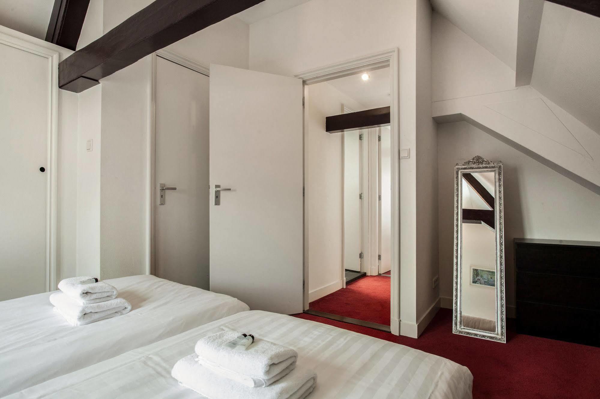 Stayci Serviced Apartments Noordeinde Haag Exteriör bild